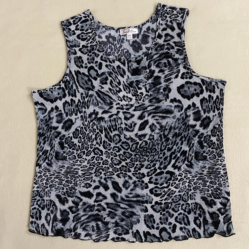 3/$20 Traditions animal print top